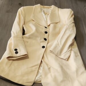 Escada Cream Single-Breasted Blazer Coat with Dark Buttons Sz 42
